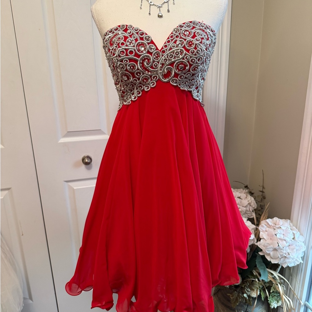 Elegant Strapless Red Dress with Silver Detailing